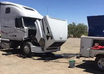 4 Warning Signs of a Problem with Your Semi Truck’s Air Conditioning