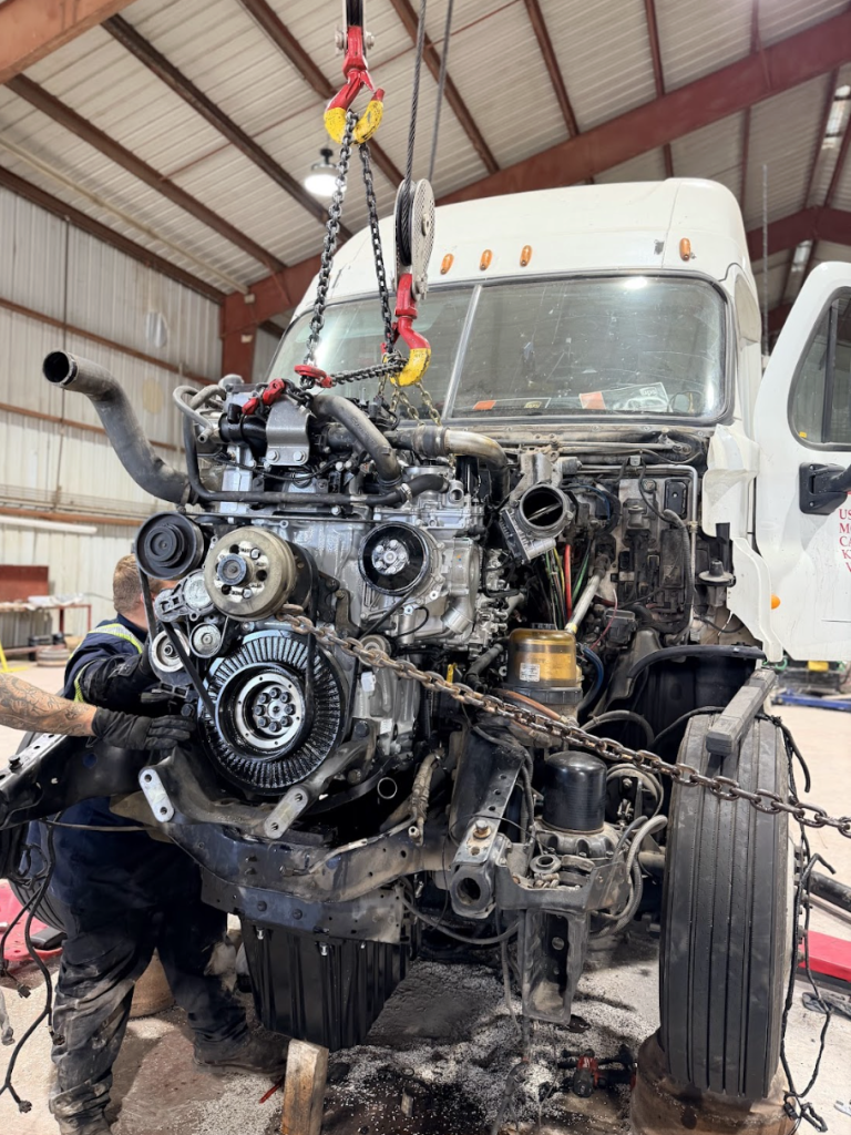 Why Mobile Semi Truck Repairs Are Convenient in Tucson