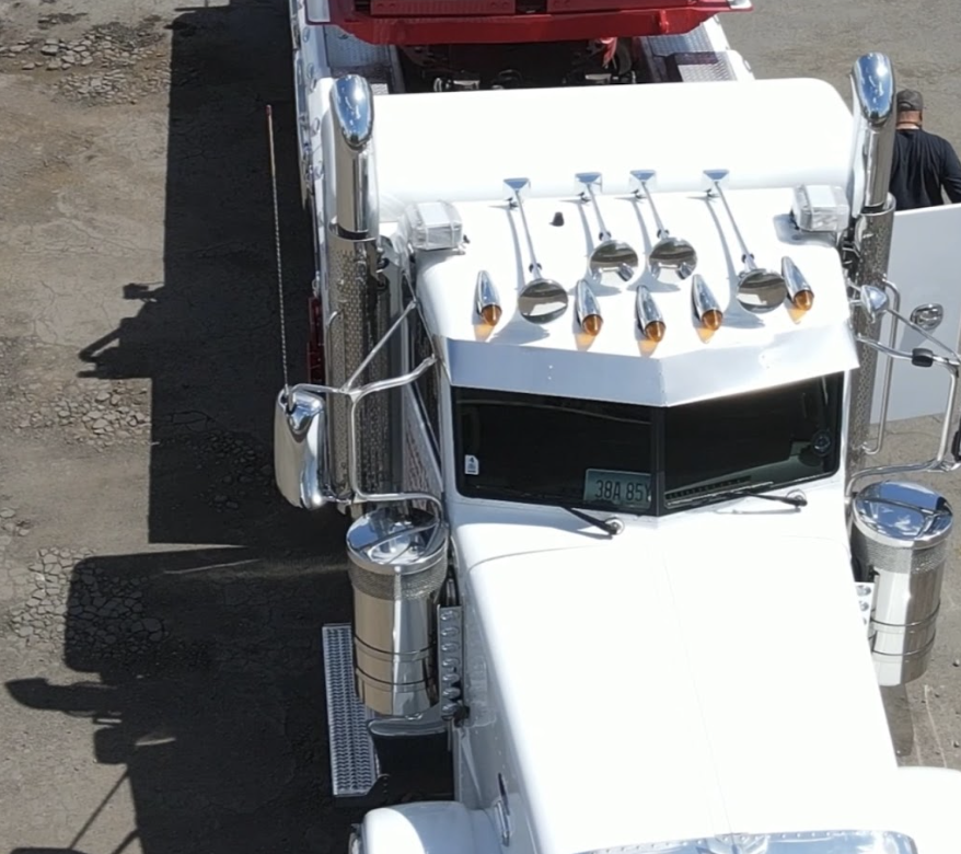 Why 24 Hour Truck Repair Is Critical for Long Haul Drivers